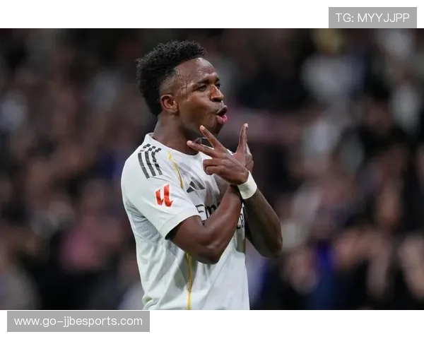 皇马4-1大胜皇家社会,维尼修斯双响导演逆转好戏